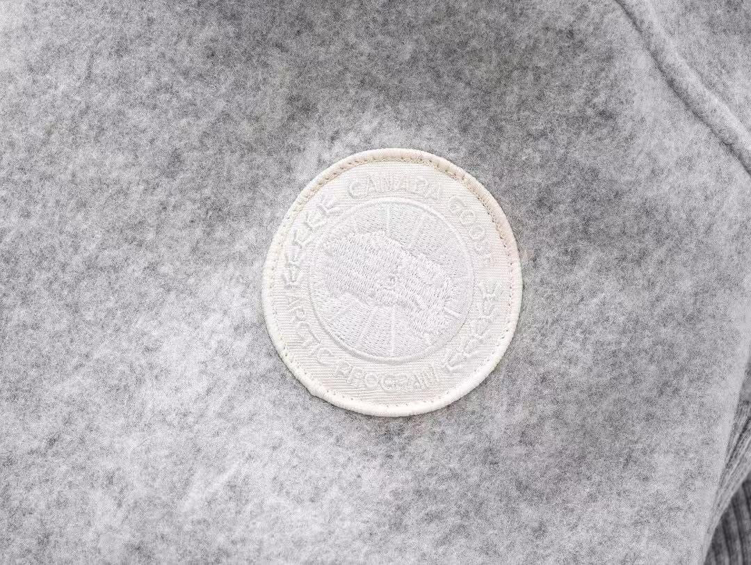 ג׳קט קנדה גוס