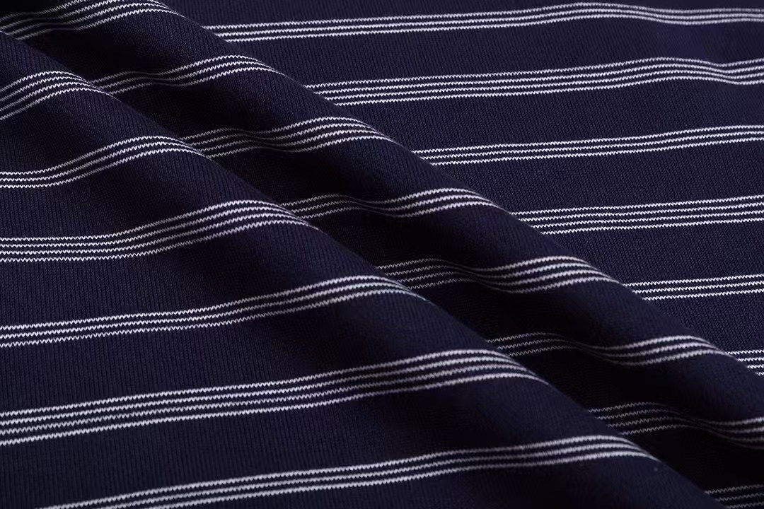 סווטשירט מיו מיו