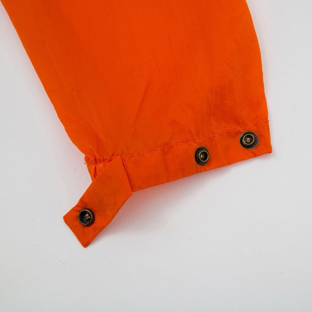 מעיל מונקלר