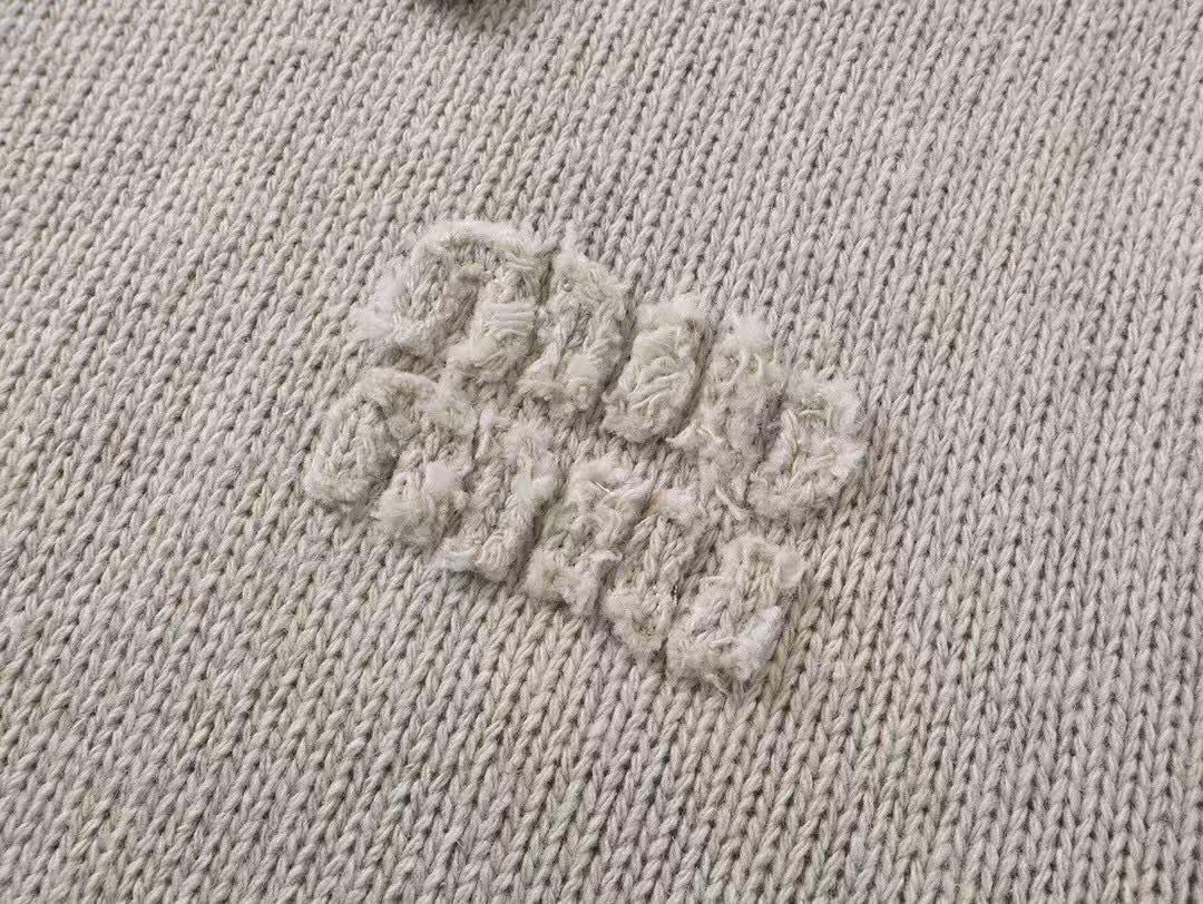 ג׳קט סריג מיו מיו