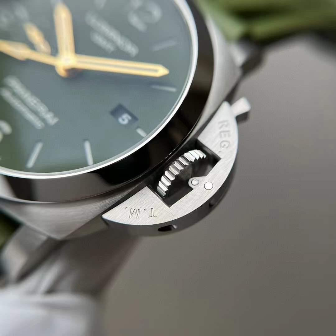 שעון PNR Luminor GMT PAM01056