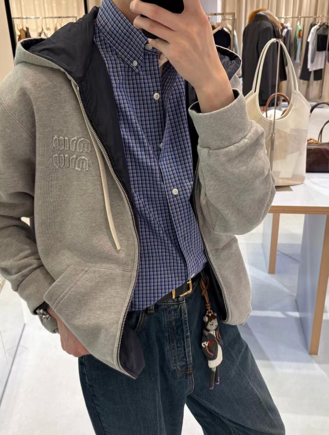 ג׳קט מיו מיו