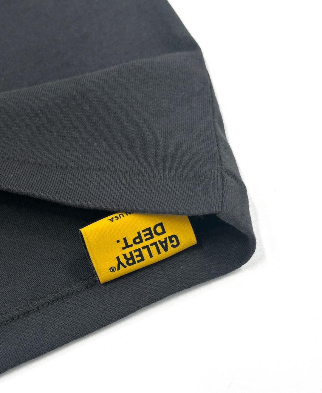 טישרט Gallery Dept