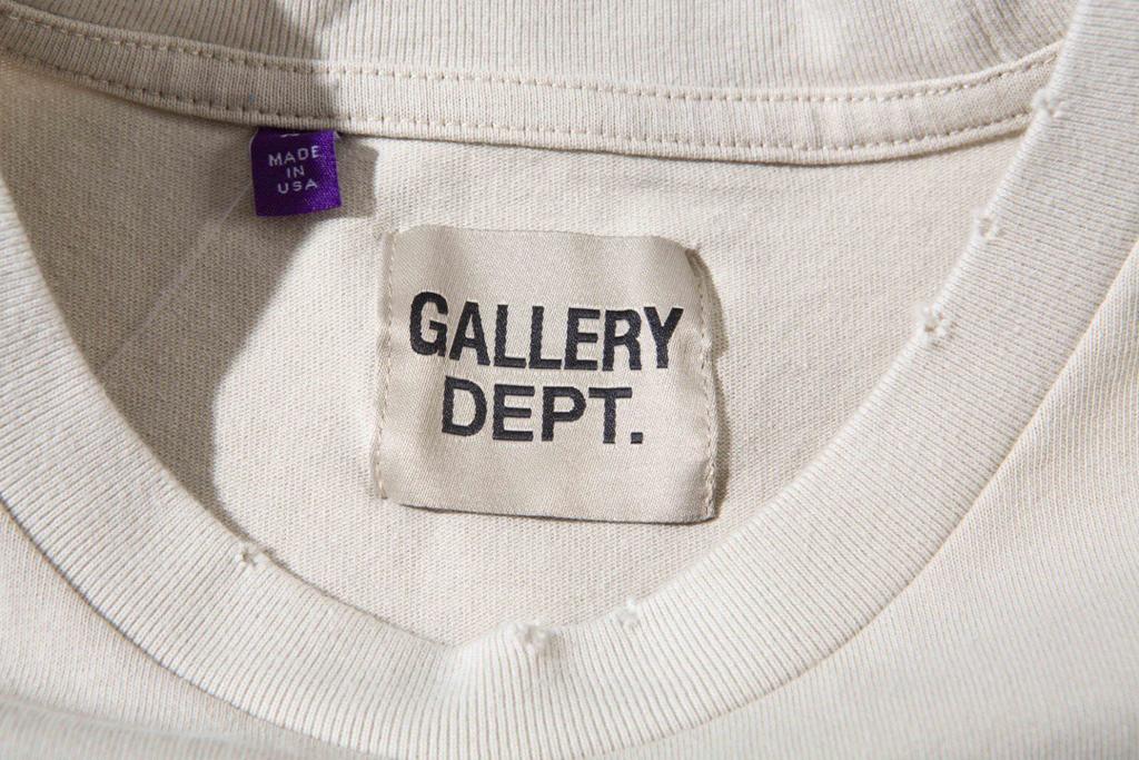 טישרט Gallery Dept